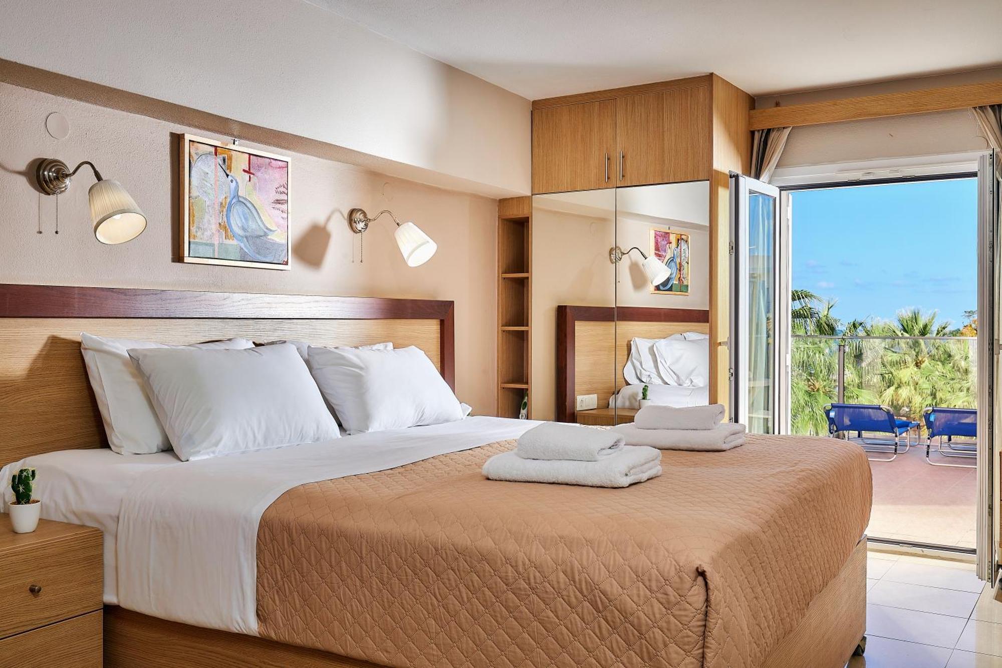 Dorian Boutique Hotel-Apartments Herszonisszosz Kültér fotó