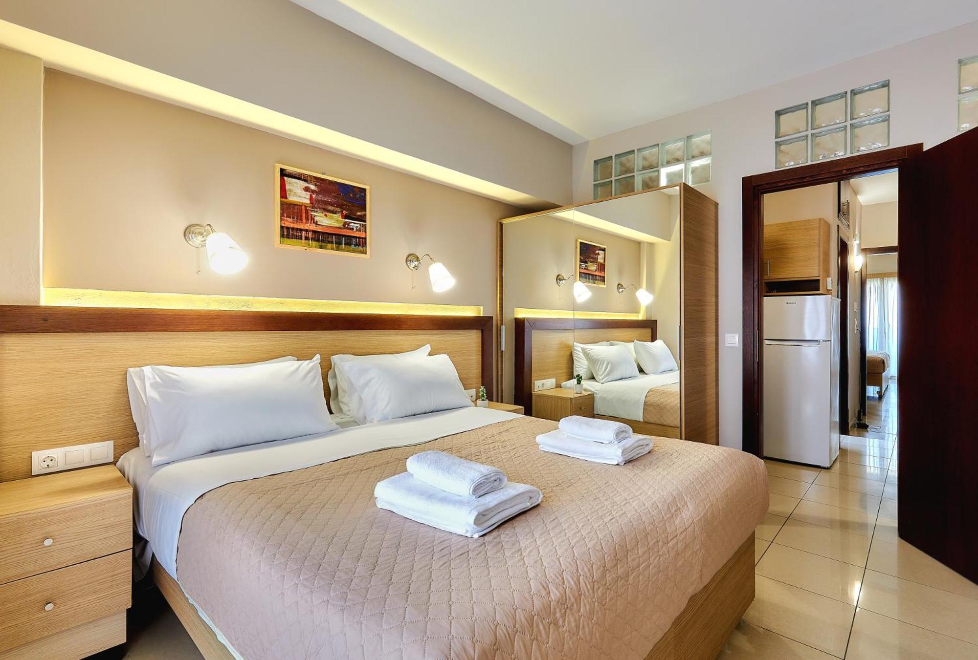 Dorian Boutique Hotel-Apartments Herszonisszosz Kültér fotó